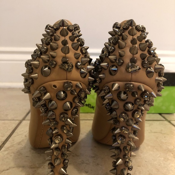 Brand new Sam Edelman Spiked Pumps - Picture 3 of 5
